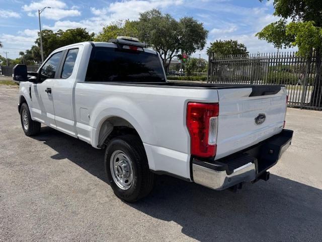 1FT7X2A60KEC91808 - 2019 FORD F250 SUPER DUTY WHITE photo 2