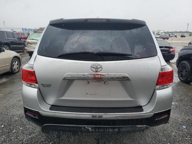 5TDZA3EH9BS009008 - 2011 TOYOTA HIGHLANDER BASE SILVER photo 6