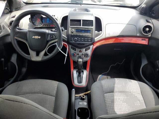 1G1JA5SH7F4150974 - 2015 CHEVROLET SONIC LS 银色 照片 8
