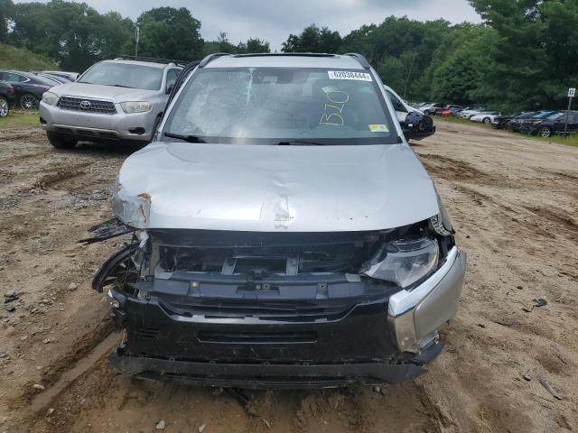 JA4AZ3A39LZ043007 - 2020 MITSUBISHI OUTLANDER SE SILVER photo 5