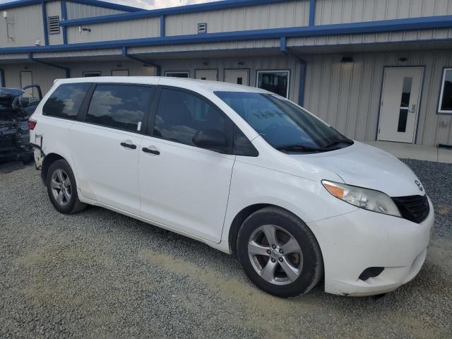 5TDZK3DC1GS743099 - 2016 TOYOTA SIENNA WHITE photo 4