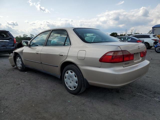 1HGCG6553YA043562 - 2000 HONDA ACCORD LX TAN photo 2