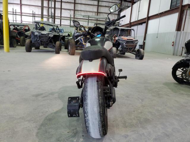 JKAENEE16HDA00737 - 2017 KAWASAKI EN650 E BLACK photo 4