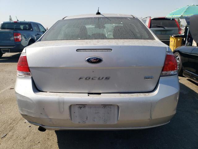 1FAHP3HN3BW151095 - 2011 FORD FOCUS SEL GRAY photo 6