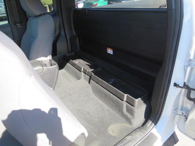 3TYRX5GN1NT056345 - 2022 TOYOTA TACOMA ACCESS CAB თეთრი ფოტო 6