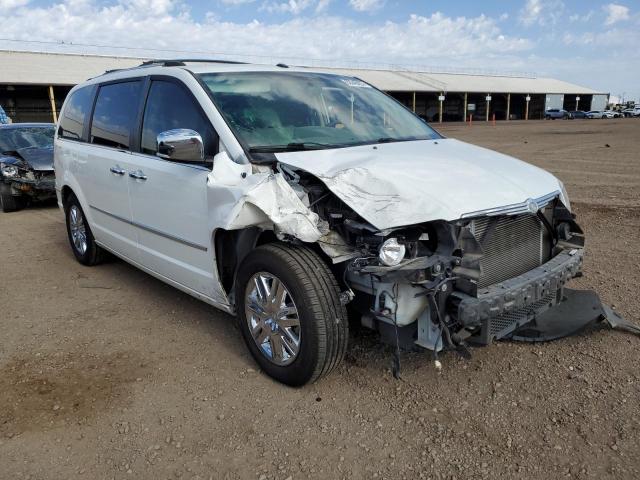 2A4RR6DX8AR149555 - 2010 CHRYSLER TOWN & COU LIMITED WHITE photo 4