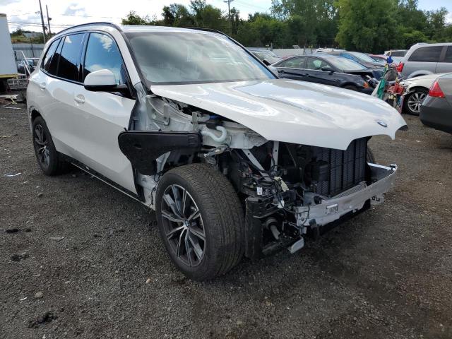 5UXCR6C0XN9J93065 - 2022 BMW X5 XDRIVE40I WHITE photo 4