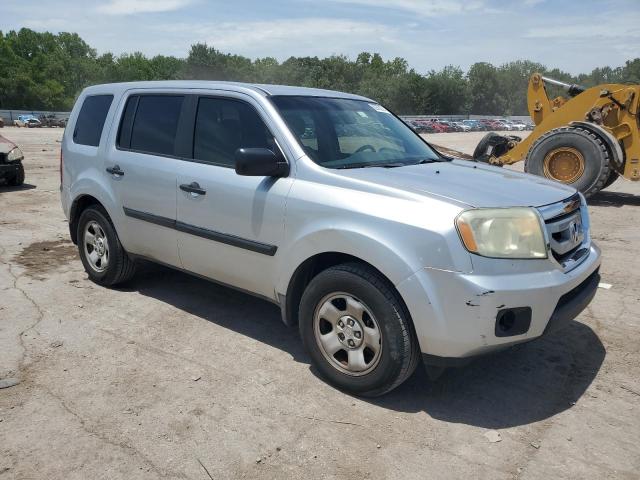 5FNYF3H25AB006565 - 2010 HONDA PILOT LX SILVER photo 4