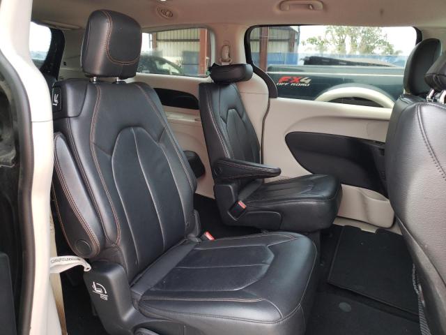 2C4RC1BG0HR534017 - 2017 CHRYSLER PACIFICA TOURING L BLACK photo 11