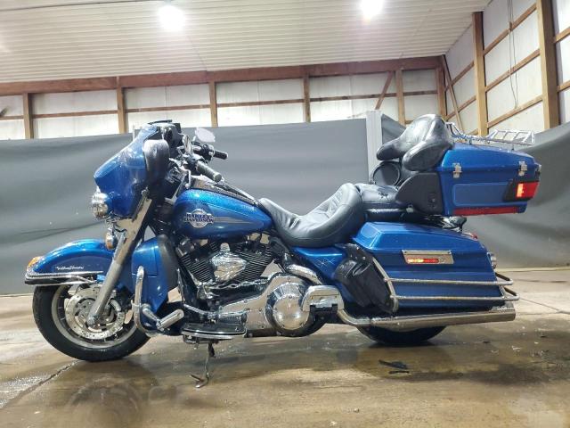 1HD1FCW155Y679758 - 2005 HARLEY-DAVIDSON FLHTCUI BLUE photo 3