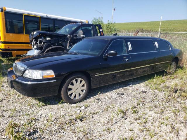 1L1FM81W04Y601140 - 2004 LINCOLN TOWN CAR EXECUTIVE BLACK photo 1