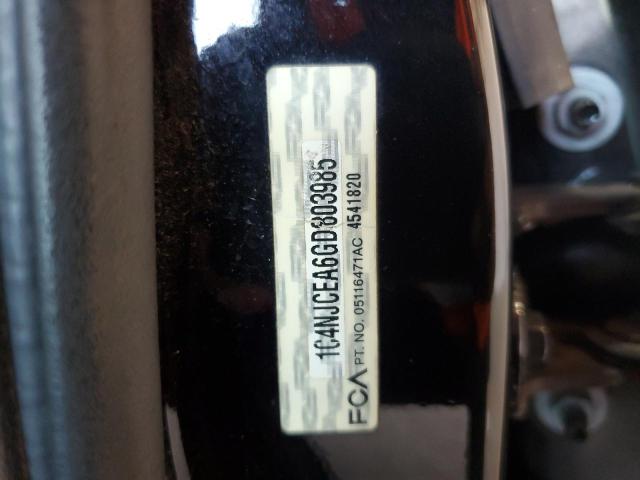 1C4NJCEA6GD803985 - 2016 JEEP COMPASS LATITUDE შავი ფოტო 12