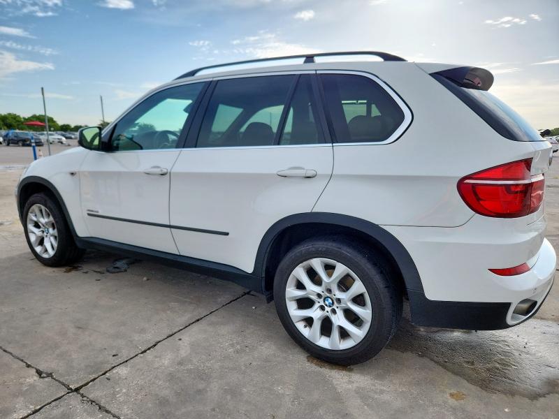 5UXZV4C57D0G52421 - 2013 BMW X5 XDRIVE35I Ақ фото 2