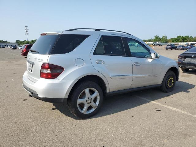 4JGBB22E08A419846 - 2008 MERCEDES-BENZ ML 320 CDI SILVER photo 3