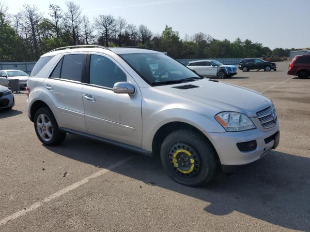 4JGBB22E08A419846 - 2008 MERCEDES-BENZ ML 320 CDI SILVER photo 4