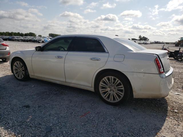 2C3CCAEG2EH106330 - 2014 CHRYSLER 300C WHITE photo 2