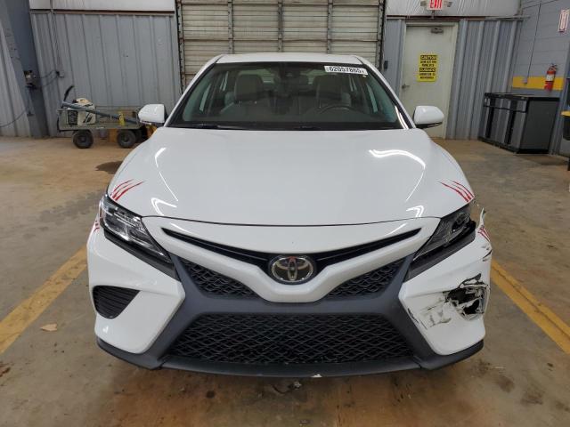 4T1B11HK4KU811602 - 2019 TOYOTA CAMRY L Blanc photo 5