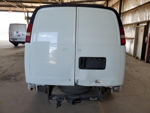 1GTHG39U441180119 - 2004 GMC SAVANA G3500 WHITE photo 6