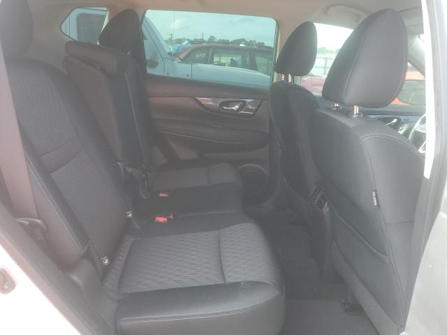 KNMAT2MTXJP532005 - 2018 NISSAN ROGUE S Արծաթագույն լուսանկար 11