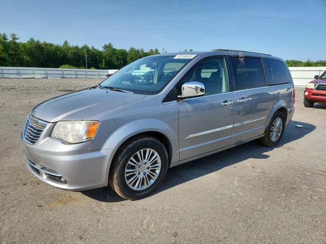 2013 CHRYSLER TOWN & COU TOURING L, null