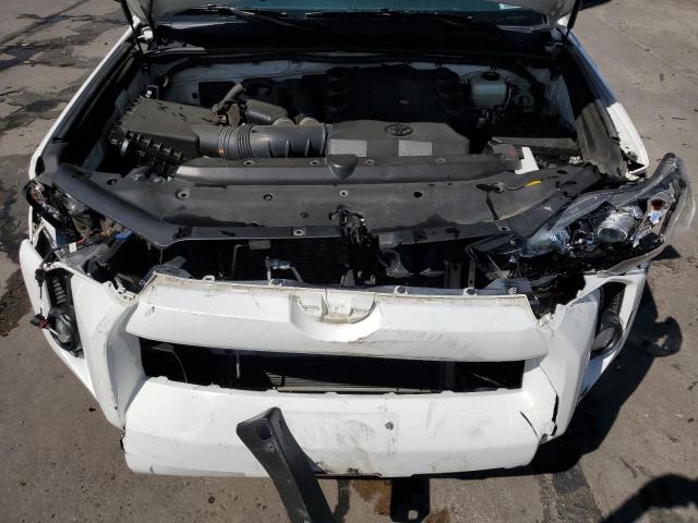 JTEBU5JRXK5668820 - 2019 TOYOTA 4 RUNNER SR5 WHITE photo 12