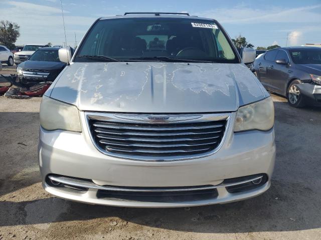 2A4RR8DG2BR645559 - 2011 CHRYSLER TOWN & COU TOURING L SILVER photo 5