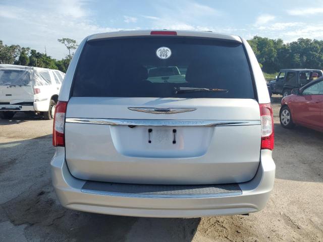 2A4RR8DG2BR645559 - 2011 CHRYSLER TOWN & COU TOURING L SILVER photo 6