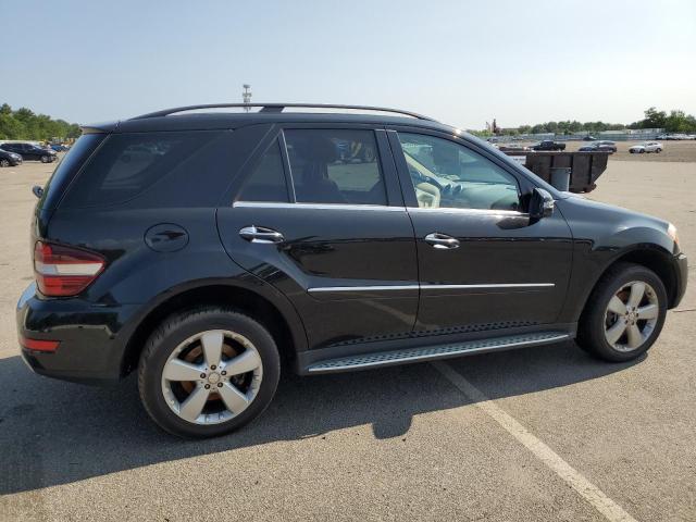 4JGBB8GB4BA679983 - 2011 MERCEDES-BENZ ML 350 4MATIC BLACK photo 3