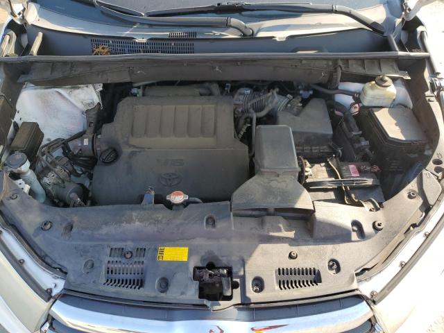 5TDKKRFH6GS144261 - 2016 TOYOTA HIGHLANDER XLE WHITE photo 12