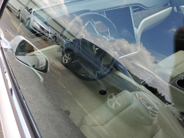 5YJSA1E24HF230661 - 2017 TESLA MODEL S 白色 照片 8