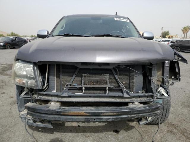 1GNSCHE05BR305538 - 2011 CHEVROLET SUBURBAN C1500  LS GRAY photo 5