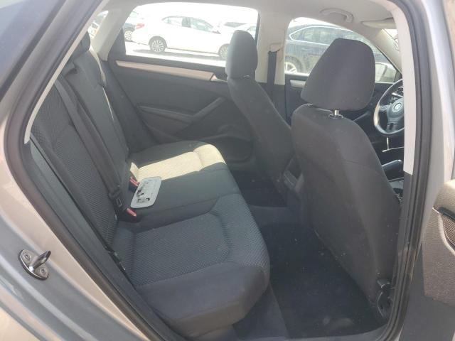 1VWAH7A37DC004661 - 2013 VOLKSWAGEN PASSAT S SILVER photo 10