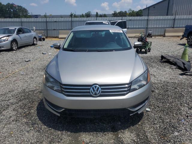 1VWAH7A37DC004661 - 2013 VOLKSWAGEN PASSAT S SILVER photo 5