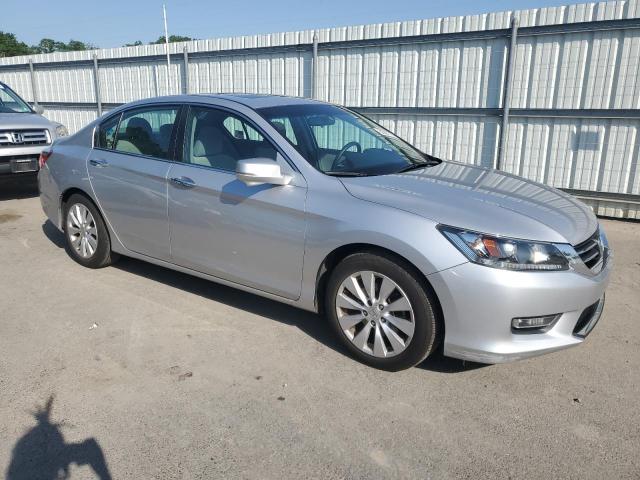 1HGCR2F79DA027377 - 2013 HONDA ACCORD EX 银色 照片 4