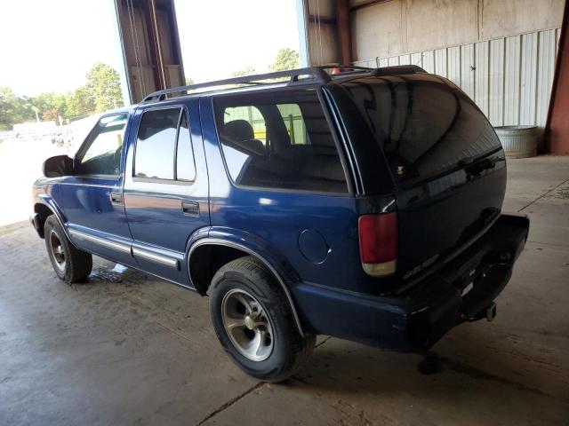 1GNCS13W21K202509 - 2001 CHEVROLET BLAZER BLUE photo 2