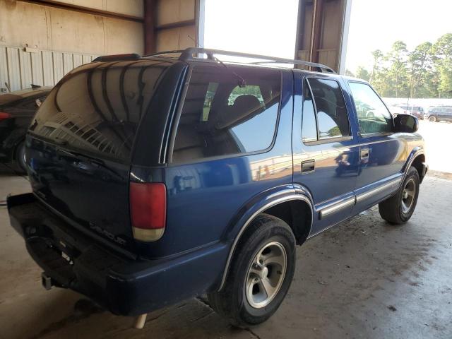 1GNCS13W21K202509 - 2001 CHEVROLET BLAZER BLUE photo 3