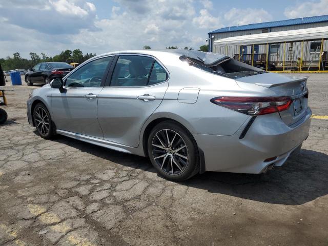 4T1G31AK3RU072243 - 2024 TOYOTA CAMRY SE NIGHT SHADE SILVER photo 2