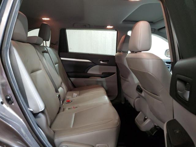 5TDJKRFH3GS284540 - 2016 TOYOTA HIGHLANDER XLE GRAY photo 11
