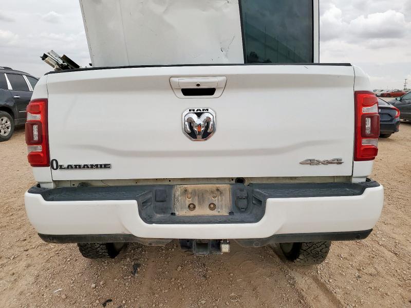 3C6UR5FL5RG196412 - 2024 RAM 2500 LARAMIE Weiß Foto 6