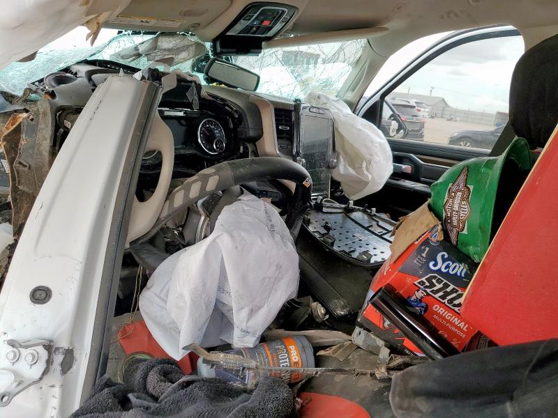 3C6UR5FL5RG196412 - 2024 RAM 2500 LARAMIE Weiß Foto 8