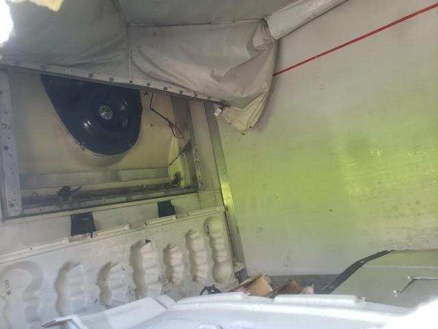 1UYVS2531DU541122 - 2013 UTILITY VS2RA WHITE photo 5