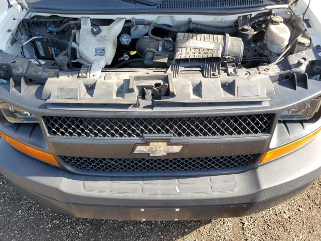 1GCWGAFG7H1110534 - 2017 CHEVROLET EXPRESS G2 WHITE photo 12