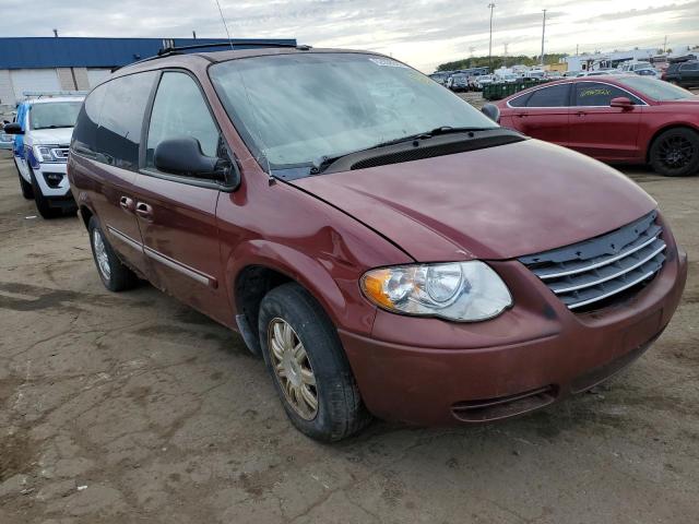2A4GP54L17R223802 - 2007 CHRYSLER TOWN & COU TOURING RED photo 1