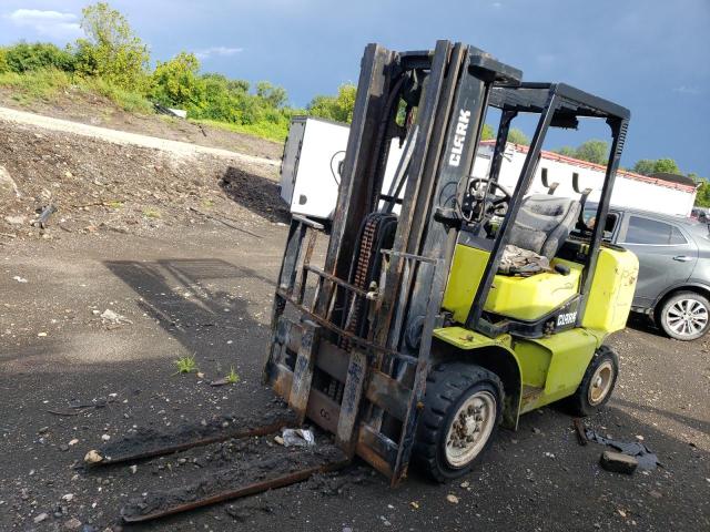 00439468FB - 2005 CLARK FORKLIFT FORKLIFT GREEN photo 2