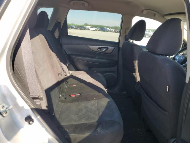 KNMAT2MV2GP601845 - 2016 NISSAN ROGUE S SILVER photo 11