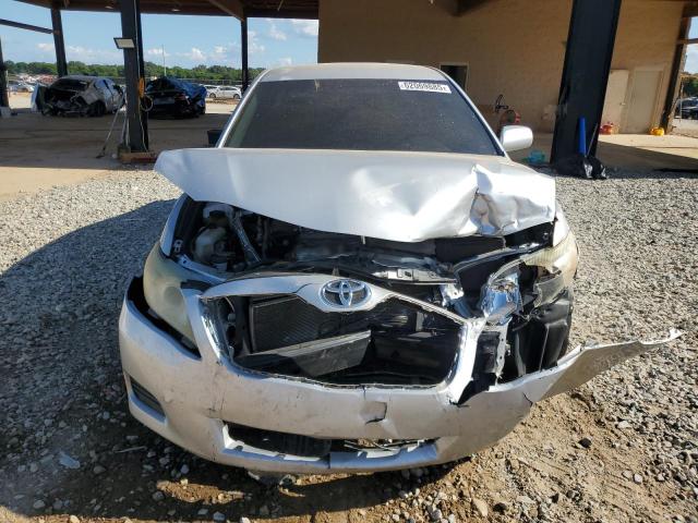 4T1BF3EKXBU736731 - 2011 TOYOTA CAMRY BASE Серебристый фото 5