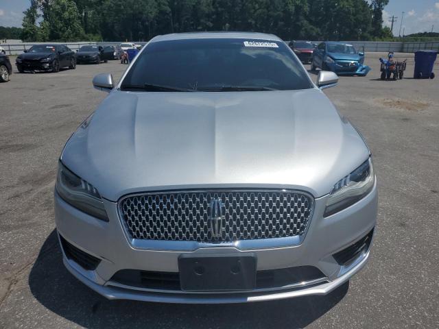3LN6L5F97HR612935 - 2017 LINCOLN MKZ RESERVE Silber Foto 5