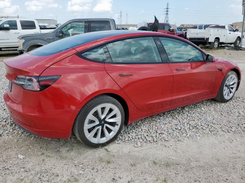 5YJ3E1EA8NF189530 - 2022 TESLA MODEL 3 RED photo 3