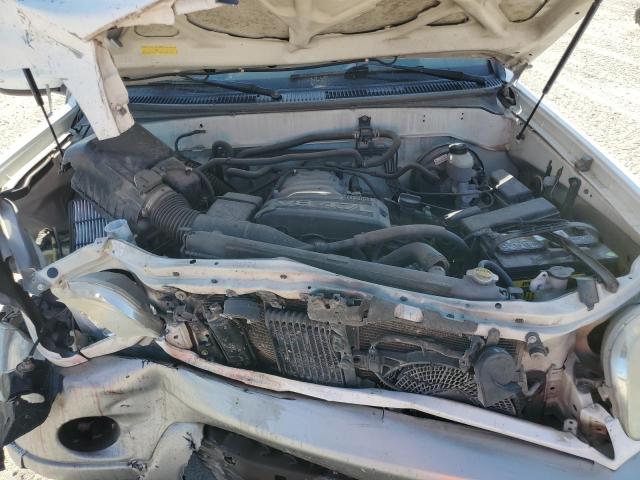 5TDZT34A83S166643 - 2003 TOYOTA SEQUOIA SR5 WHITE photo 11