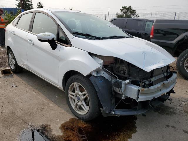 3FADP4BJ6JM142528 - 2018 FORD FIESTA SE WHITE photo 4